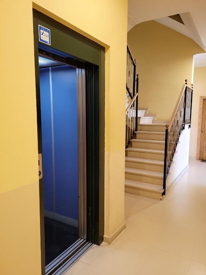 Appartamento Piso con garaje en la entrada del camino portugués San Giacomo di Compostella Esterno foto